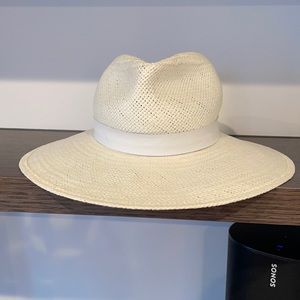 Janessa Leone packable hat